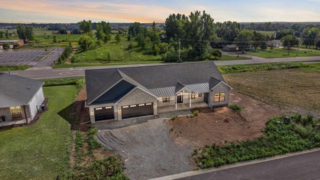N1282 MEADOW PARK DRIVE, Greenville, WI 54942