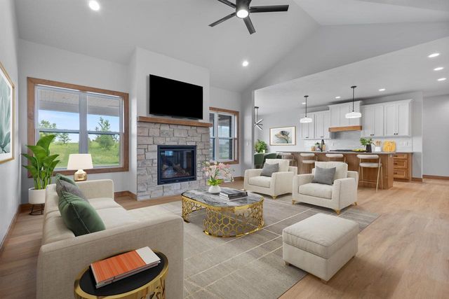 N1282 MEADOW PARK DRIVE, Greenville, WI 54942