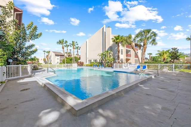 8601 HURON COURT 44, Tampa, FL 33614