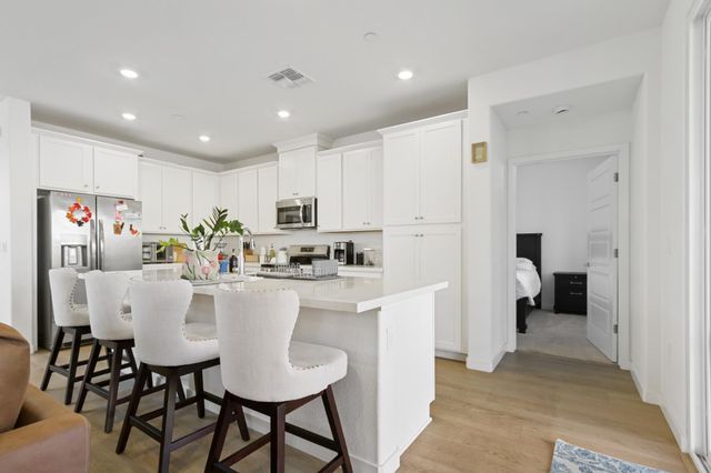 5254 Oceanside Dr, Sacramento, CA 95835