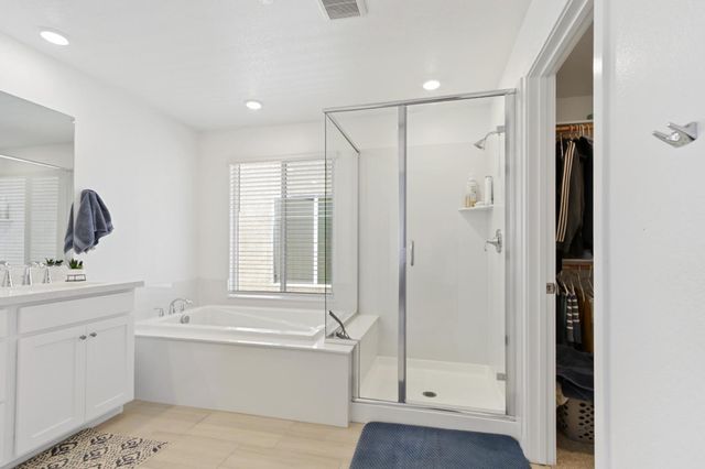 5254 Oceanside Dr, Sacramento, CA 95835