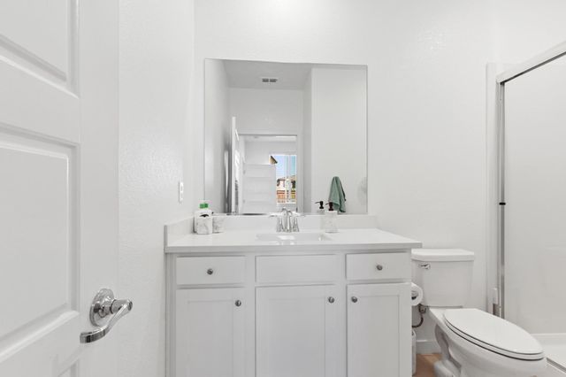 5254 Oceanside Dr, Sacramento, CA 95835