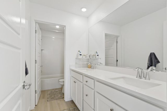 5254 Oceanside Dr, Sacramento, CA 95835