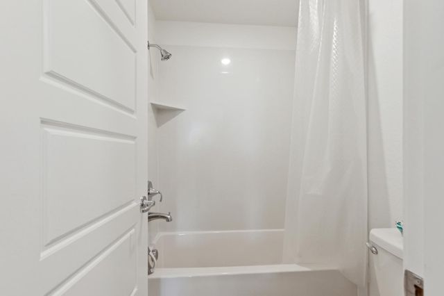5254 Oceanside Dr, Sacramento, CA 95835