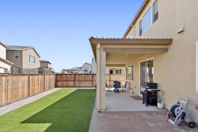 5254 Oceanside Dr, Sacramento, CA 95835