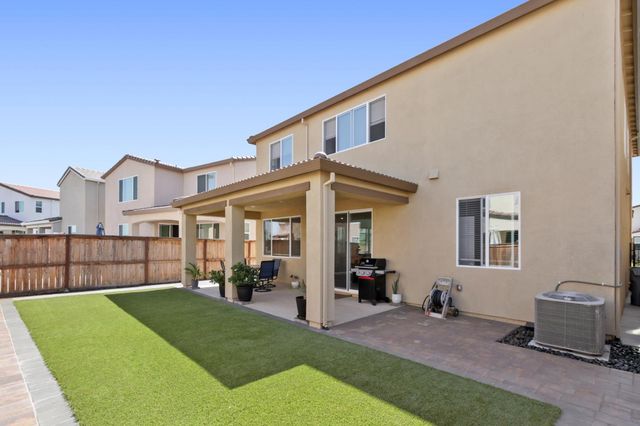 5254 Oceanside Dr, Sacramento, CA 95835
