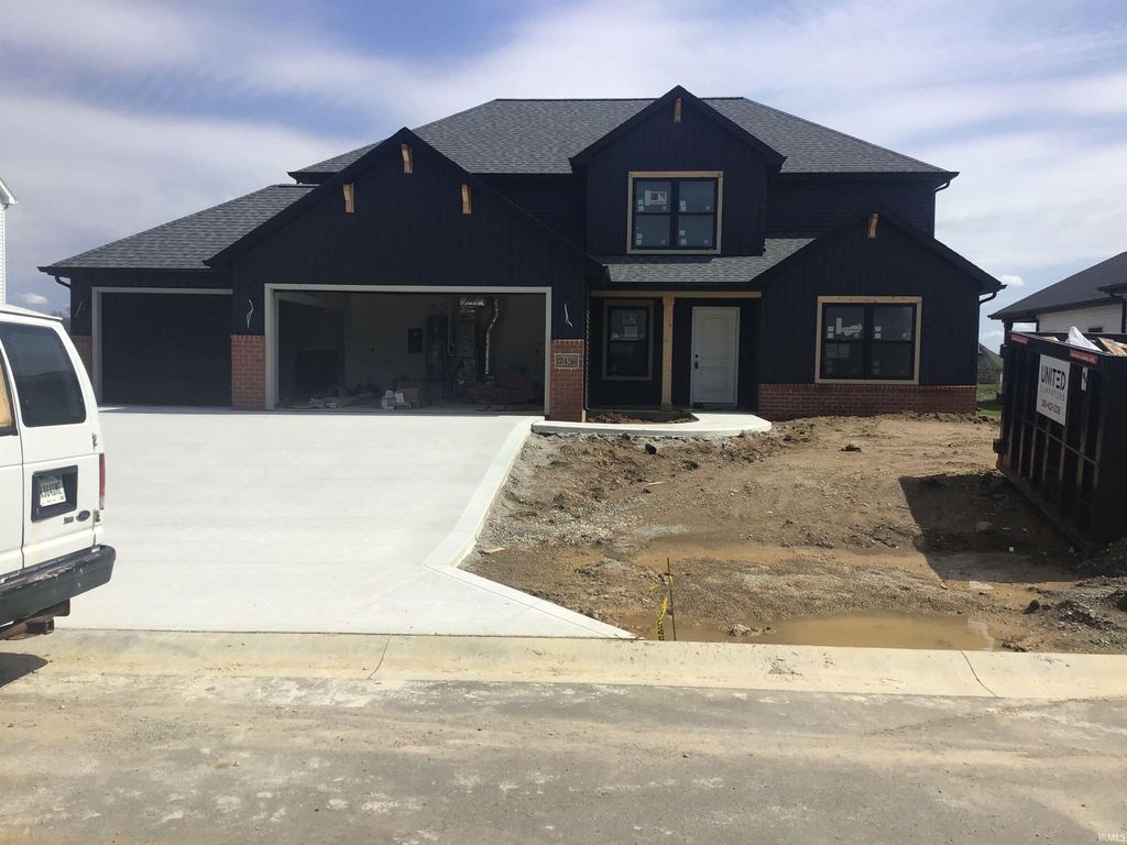 17456 Creekside Crossing Run, Huntertown, IN 46748