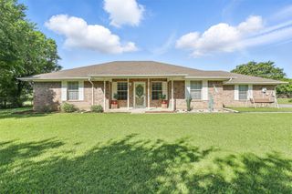 4018 Oakview Circle, Alvarado, TX 76009