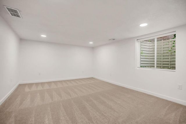 9101 Wenonga Road, Leawood, KS 66206
