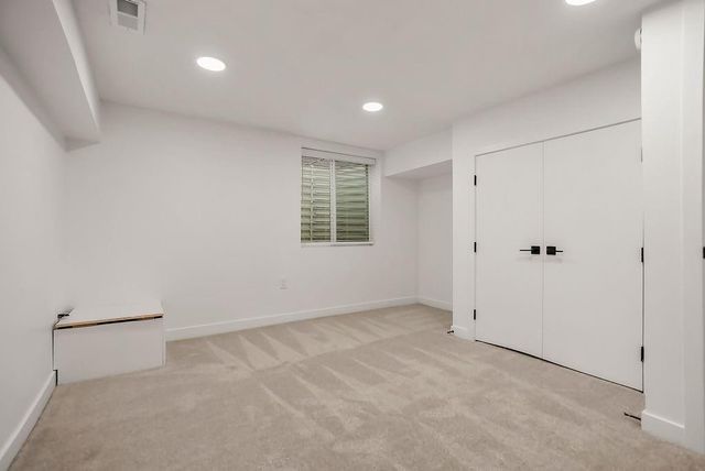 9101 Wenonga Road, Leawood, KS 66206