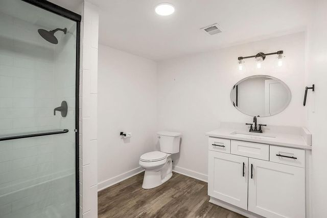 9101 Wenonga Road, Leawood, KS 66206