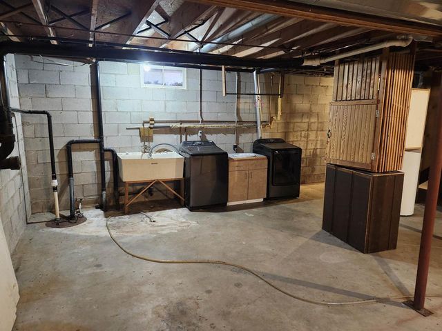 N9148 SANDY LAKE ROAD, Neshkoro, WI 54960