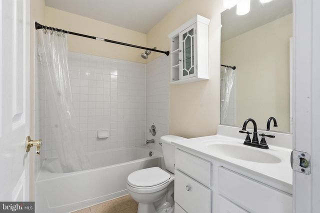 12212 DENSMORE CT, Woodbridge, VA 22192