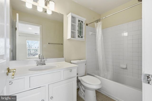 12212 DENSMORE CT, Woodbridge, VA 22192