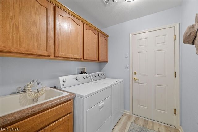 4600 Parkwood Drive, Pahrump, NV 89061