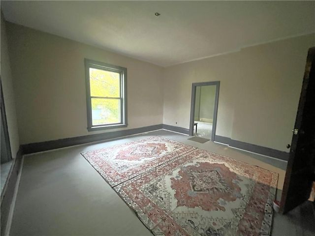 220 E Benton Street, Carrollton, MO 64633