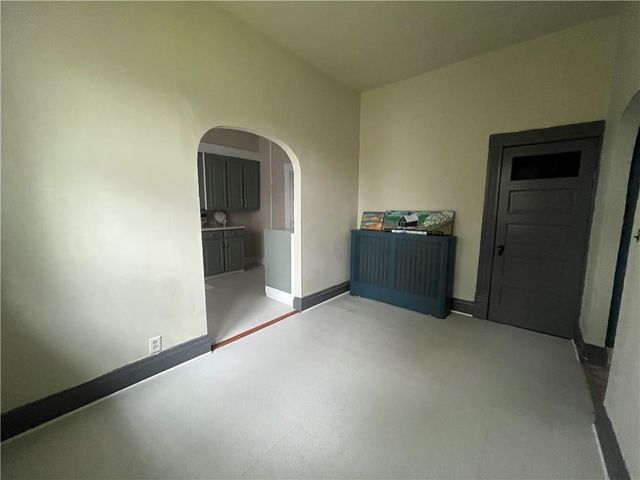 220 E Benton Street, Carrollton, MO 64633