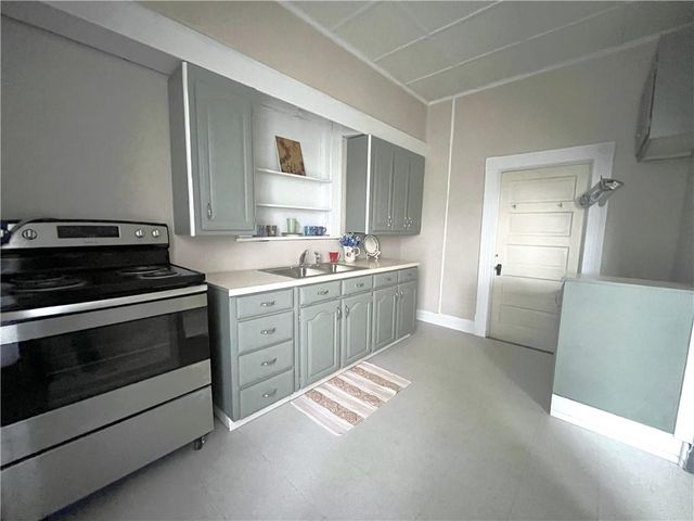 220 E Benton Street, Carrollton, MO 64633