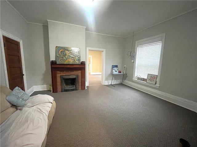 220 E Benton Street, Carrollton, MO 64633