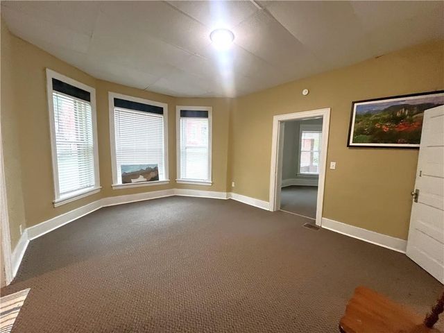 220 E Benton Street, Carrollton, MO 64633