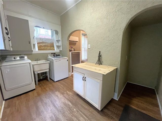 220 E Benton Street, Carrollton, MO 64633