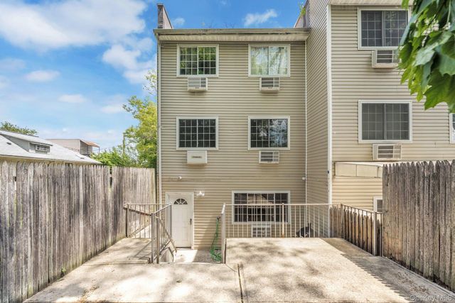 3313 Rombouts Avenue, Bronx, NY 10475