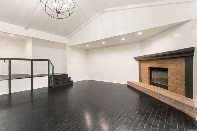 13721 Saint Charles Boulevard, Little Rock, AR 72211