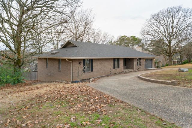 13721 Saint Charles Boulevard, Little Rock, AR 72211