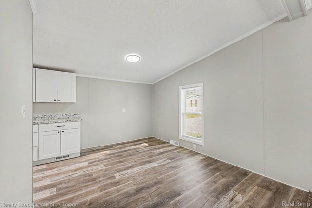 59587 Susan Ln N., New Haven Village, MI 48048