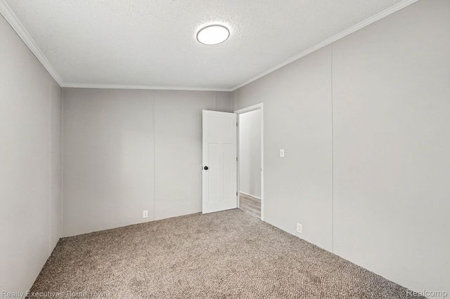 59587 Susan Ln N., New Haven Village, MI 48048