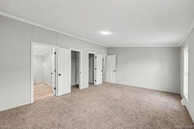 59587 Susan Ln N., New Haven Village, MI 48048