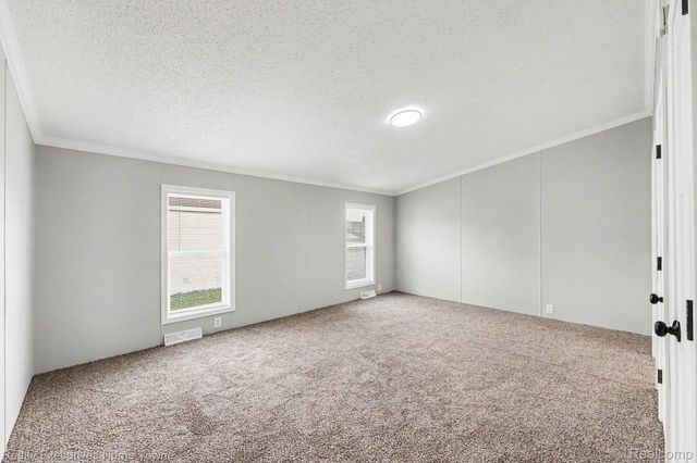59587 Susan Ln N., New Haven Village, MI 48048
