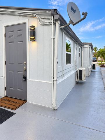 115 Walker Avenue, Greenacres, FL 33463