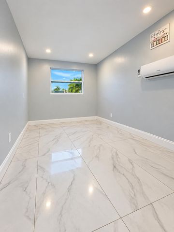 115 Walker Avenue, Greenacres, FL 33463