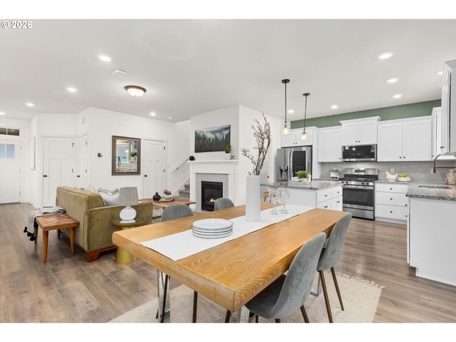 3456 BIRCH St, Forest Grove, OR 97116