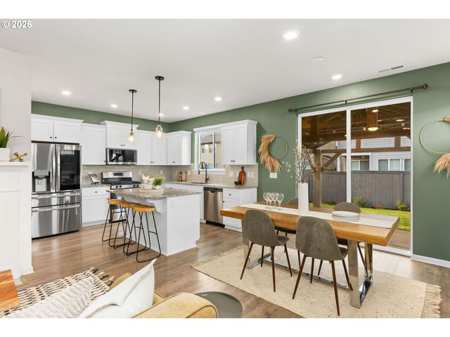 3456 BIRCH St, Forest Grove, OR 97116