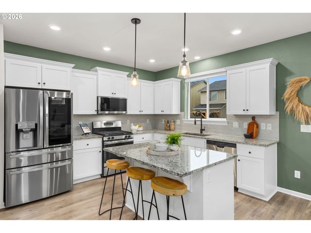 3456 BIRCH St, Forest Grove, OR 97116