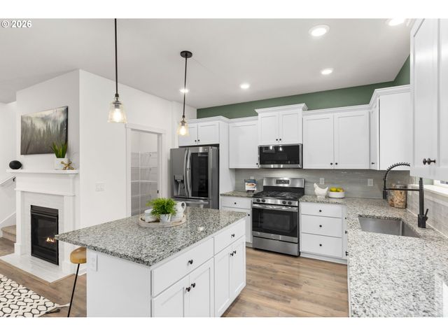 3456 BIRCH St, Forest Grove, OR 97116