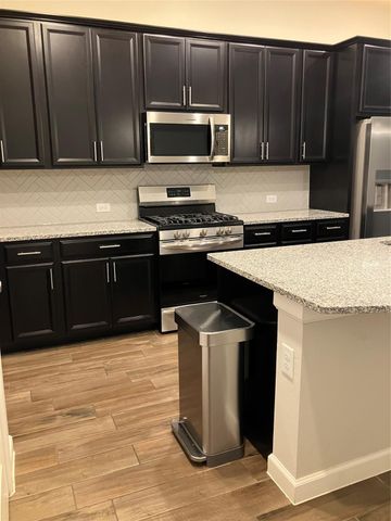 125 Saddle Drive, Houston, TX 77065