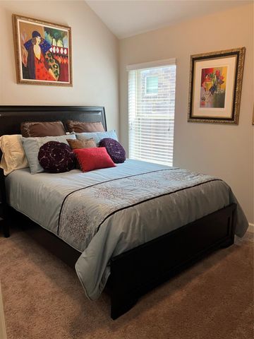 125 Saddle Drive, Houston, TX 77065