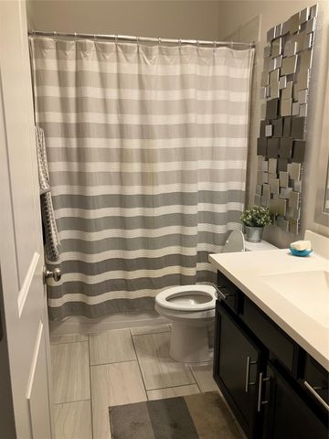 125 Saddle Drive, Houston, TX 77065