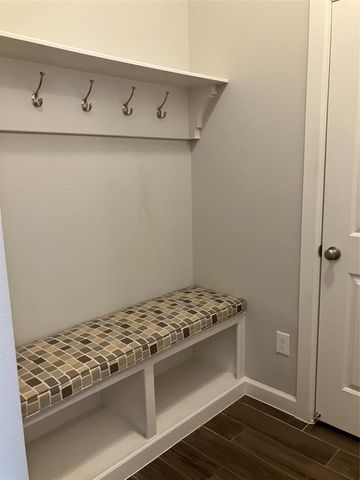 125 Saddle Drive, Houston, TX 77065