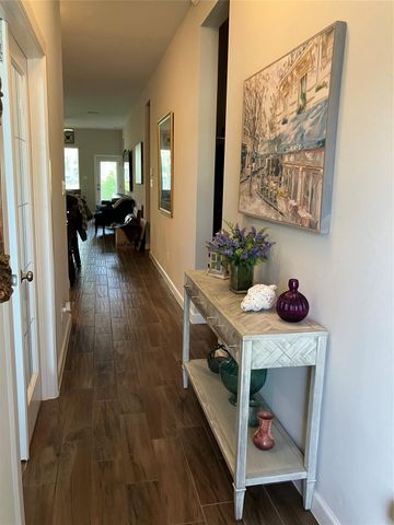 125 Saddle Drive, Houston, TX 77065