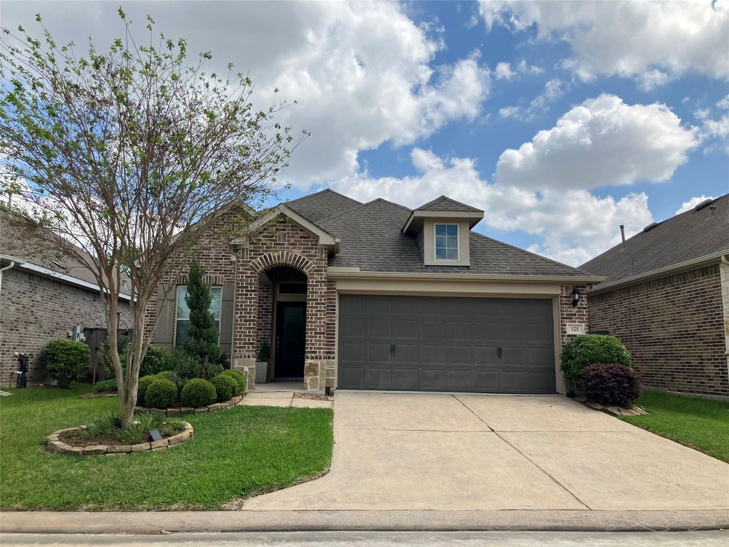 125 Saddle Drive, Houston, TX 77065