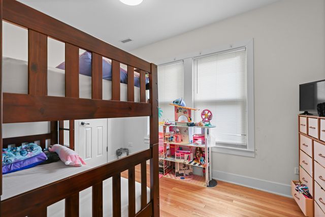 6316 W Warwick Avenue, Chicago, IL 60634