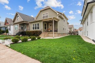 6316 W Warwick Avenue, Chicago, IL 60634