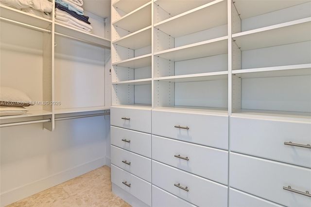 3535 S OCEAN DR 2002, Hollywood, FL 33019