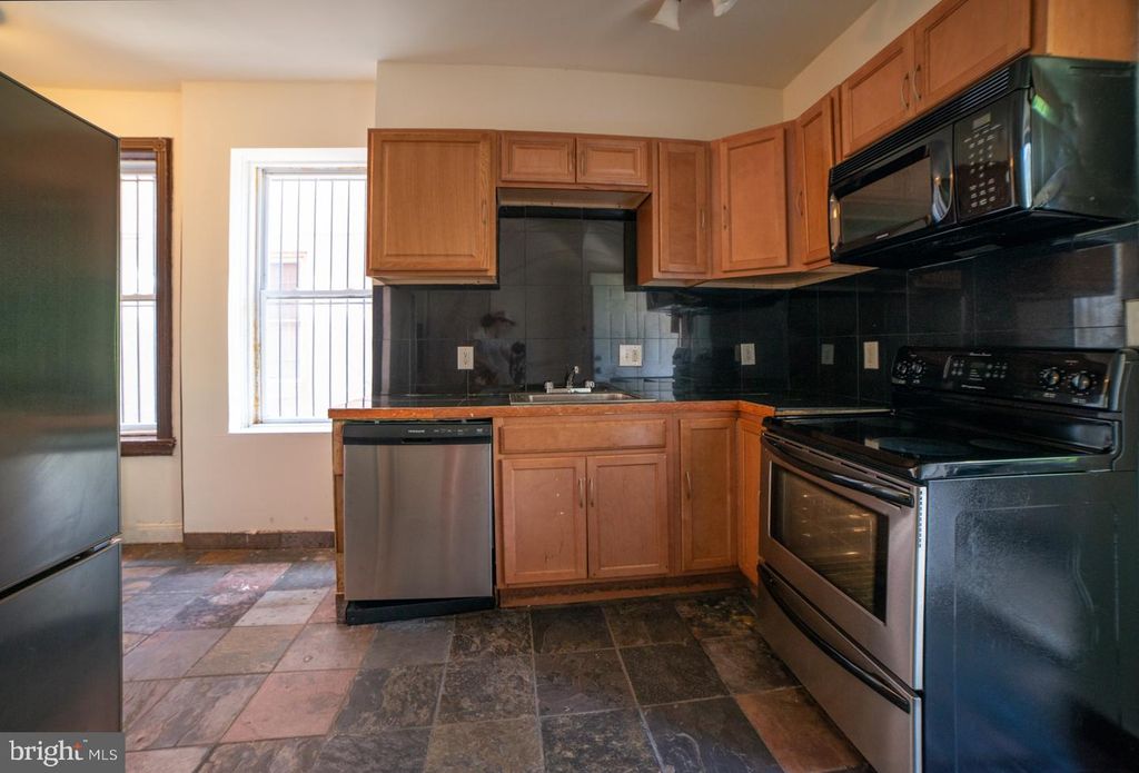 1520 N 17TH ST, PHILADELPHIA, PA 19121 — photo 5