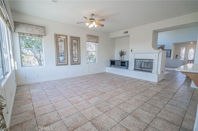 22440 Skylake Place, Saugus, CA 91390