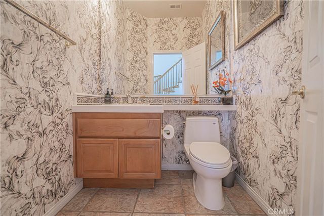 22440 Skylake Place, Saugus, CA 91390